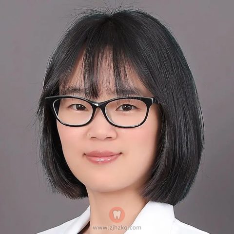 周菲菲